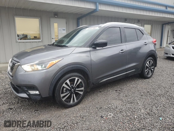 2019 Nissan Kicks SR z VIN 3N1CP5CU8KL556523, wystawiony jako Copart lot #50891965 z przebiegiem 31 313 mil mil oraz Szkoda całkowita • Salvage title. Historia ofert i sprzedaży dostępna na DreamBid. Obrazek 1.