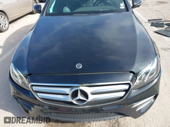 2019 Mercedes-Benz E 300 z VIN WDDZF4KB6KA632323, wystawiony jako IAAI lot #41488671 z przebiegiem 108 959 mil mil oraz . Historia ofert i sprzedaży dostępna na DreamBid. Obrazek 12.