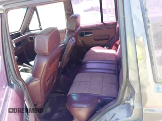 1987 Jeep Cherokee with VIN 1JCML7849HT112362, listed as a IAAI auction lot 42646285 with 162,661 mi miles and . Bid and sale history available at DreamBid. Image 8.