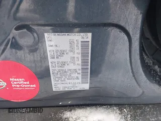 2014 Nissan Rogue S with VIN 5N1AT2MV2EC853126, listed as a IAAI auction lot 41612903 with 118,311 mi miles. Bid and sale history available at carsss.com. Image 9.