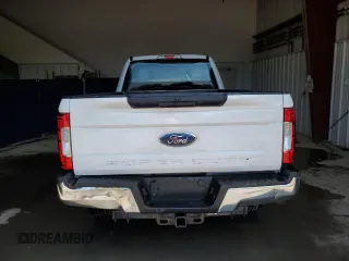 2019 Ford F-250 XL with VIN 1FT7X2B63KEG10276, listed as a Copart auction lot 66023235 with 121,520 mi miles and Clean title. Bid and sale history available at DreamBid. Image 6.
