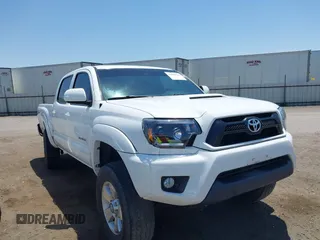 2014 Toyota Tacoma PreRunner z VIN 3TMJU4GN1EM159700, wystawiony jako IAAI lot #42460264 z przebiegiem 93 891 mil mil oraz . Historia ofert i sprzedaży dostępna na DreamBid. Obrazek 14.