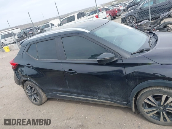 2019 Nissan Kicks SR with VIN 3N1CP5CU1KL556105, listed as a IAAI auction lot 41829091 with 120,639 mi miles. Bid and sale history available at carsss.com. Image 14.