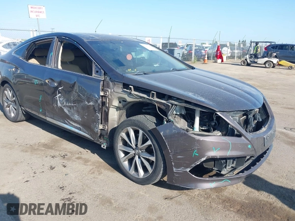 2015 Hyundai Azera with VIN KMHFG4JGXFA439603, listed as a IAAI auction lot 42157274 with 135,990 mi miles and . Bid and sale history available at carsss.com. Image 6.