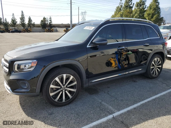 2021 Mercedes-Benz GLB with VIN W1N4M4GB4MW153982, listed as a Copart auction lot 49570455 with 31,817 mi miles and Salvage Title. Bid and sale history available at carsss.com. Image 1.
