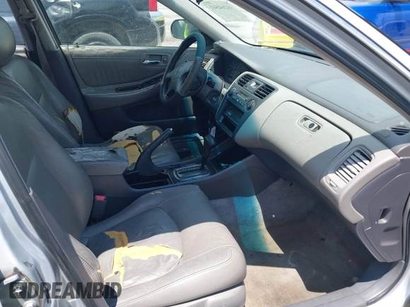 2001 Honda Accord EX z VIN 1HGCG165X1A058857, wystawiony jako IAAI lot #39264541 z przebiegiem 184 645 mil mil oraz . Historia ofert i sprzedaży dostępna na DreamBid. Obrazek 5.