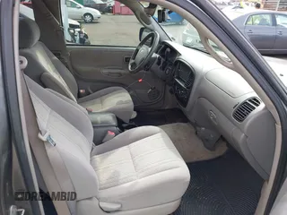 2006 Toyota Tundra SR5 with VIN 5TBRU34156S479093, listed as a IAAI auction lot 41392641 with 255,410 mi miles. Bid and sale history available at carsss.com. Image 5.