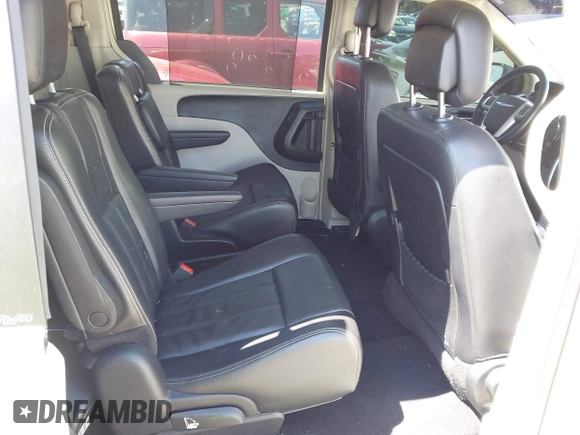 2013 Chrysler Town & Country Touring with VIN 2C4RC1BG8DR559824, listed as a IAAI auction lot 41818237 with 211,248 mi miles. Bid and sale history available at carsss.com. Image 8.