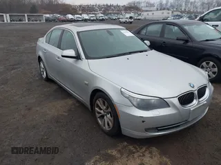 2010 BMW 5 Series 535i xDrive z VIN WBANV9C52AC391247, wystawiony jako IAAI lot #41474836 z przebiegiem 156 216 mil mil oraz . Historia ofert i sprzedaży dostępna na DreamBid. Obrazek 1.