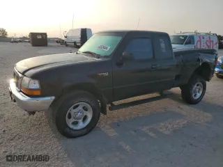 1999 Ford Ranger XLT with VIN 1FTZR15X2XPB15533, listed as a Copart auction lot 68529404 with 124,695 mi miles and Clean Title. Bid and sale history available at carsss.com. Image 1.