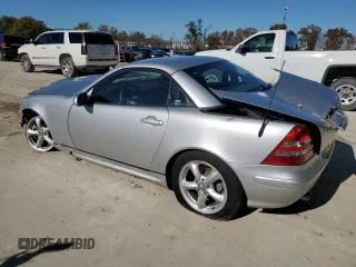 2003 Mercedes-Benz SLK 320 with VIN WDBKK65F83F276025, listed as a Copart auction lot 76887044 with 38,423 mi miles and Salvage title. Bid and sale history available at DreamBid. Image 2.
