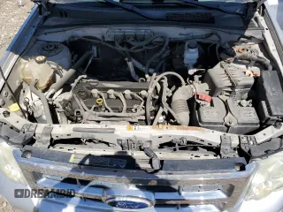 2010 Ford Escape XLS with VIN 1FMCU9C70AKC85380, listed as a Copart auction lot 52868005 with 302,211 mi miles and Clean title. Bid and sale history available at DreamBid. Image 11.