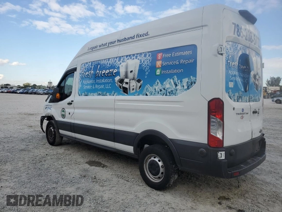 2019 Ford Transit z VIN 1FTYR2XM8KKA27743, wystawiony jako Copart lot #46898445 z przebiegiem 104 945 mil mil oraz Nie do naprawy • Non repairable. Historia ofert i sprzedaży dostępna na DreamBid. Obrazek 3.