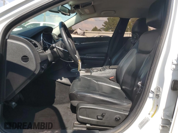 2015 Chrysler 300 Limited with VIN 2C3CCAAG0FH743692, listed as a Copart auction lot 72279754 with 170,030 mi miles and Salvage Title. Bid and sale history available at DreamBid. Image 7.