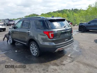 2017 Ford Explorer Limited z VIN 1FM5K7F88HGB81773, wystawiony jako IAAI lot #42044938 z przebiegiem 125 604 mil mil oraz . Historia ofert i sprzedaży dostępna na DreamBid. Obrazek 3.