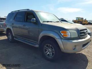 2004 Toyota Sequoia SR5 with VIN 5TDZT34A84S215261, listed as a IAAI auction lot 41996939 with 282,992 mi miles. Bid and sale history available at carsss.com. Image 1.