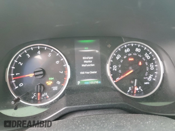 2020 Toyota RAV4 XLE with VIN 2T3P1RFV6LC083003, listed as a Copart auction lot 51905775 with 100,298 mi miles and Salvage Title. Bid and sale history available at DreamBid. Image 9.