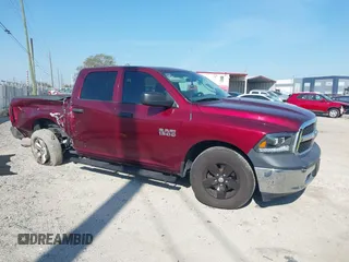2018 Ram 1500 Express z VIN 1C6RR6KG5JS259672, wystawiony jako IAAI lot #41698317 z przebiegiem 93 789 mil mil oraz . Historia ofert i sprzedaży dostępna na DreamBid. Obrazek 1.