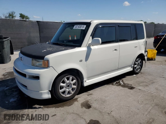 2005 Scion xB with VIN JTLKT334150170816, listed as a Copart auction lot 52103815 with 205,689 mi miles and Salvage Title. Bid and sale history available at carsss.com. Image 1.