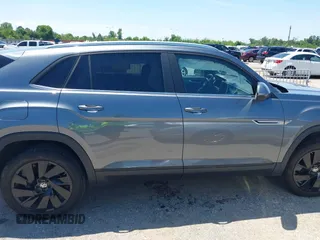 2024 Volkswagen Atlas SE z VIN 1V2JE2CA2RC217260, wystawiony jako IAAI lot #42178259 z przebiegiem 30 640 mil mil oraz . Historia ofert i sprzedaży dostępna na DreamBid. Obrazek 13.
