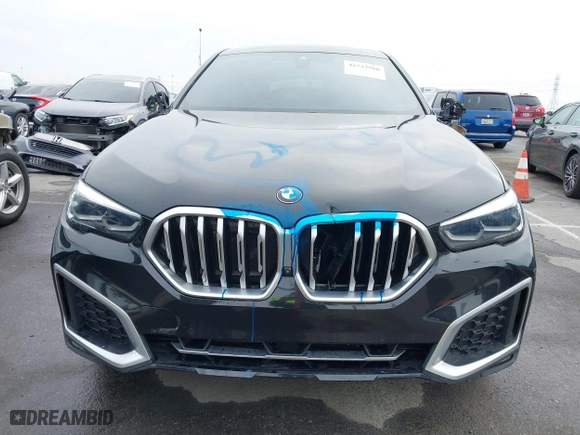 2021 BMW X6 xDrive40i with VIN 5UXCY6C08M9G88854, listed as a IAAI auction lot 41733568 with 30,150 mi miles. Bid and sale history available at carsss.com. Image 13.
