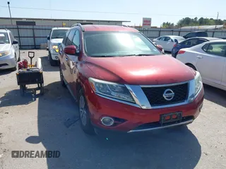 2016 Nissan Pathfinder S with VIN 5N1AR2MN5GC631410, listed as a IAAI auction lot 41851832 with 198,670 mi miles. Bid and sale history available at carsss.com. Image 1.