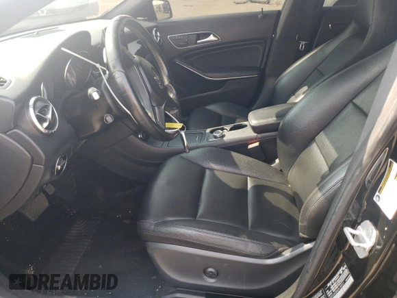 2014 Mercedes-Benz CLA 250 z VIN WDDSJ4GB4EN135521, wystawiony jako Copart lot #59529145 z przebiegiem 221 517 mil mil oraz Szkoda całkowita • Salvage title. Historia ofert i sprzedaży dostępna na DreamBid. Obrazek 7.