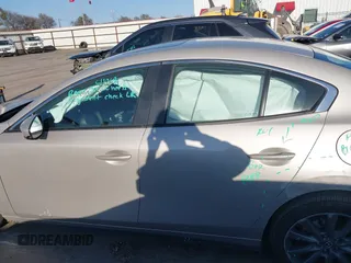 2025 Mazda 3 S Preferred with VIN 3MZBPACM9SM450395, listed as a IAAI auction lot 41132298 with 773 mi miles and . Bid and sale history available at DreamBid. Image 14.