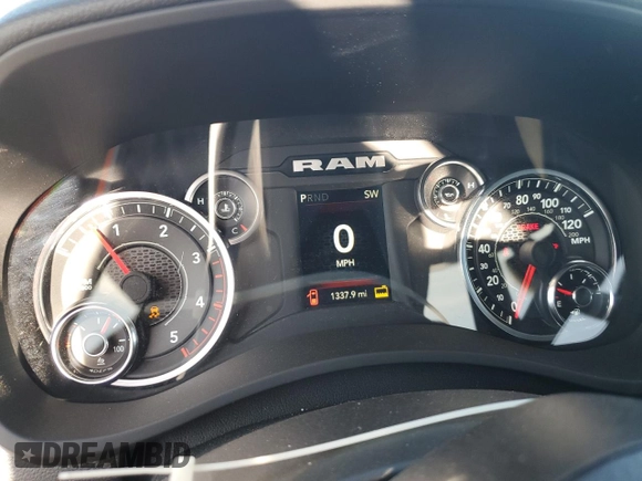 2024 Ram 2500 Big Horn with VIN 3C6UR5DL9RG270238, listed as a Copart auction lot 84895504 with 1,337 mi miles and Salvage title. Bid and sale history available at DreamBid. Image 9.