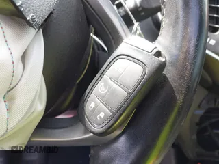 2021 Jeep Cherokee Latitude Lux with VIN 1C4PJLMXXMD134565, listed as a IAAI auction lot 42044643 with 84,611 mi miles and . Bid and sale history available at DreamBid. Image 11.
