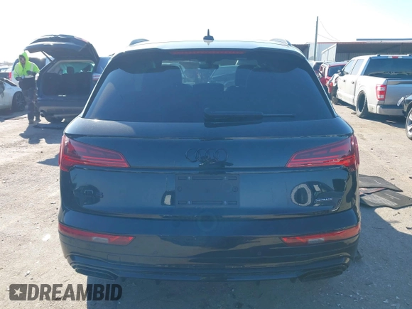 2024 Audi Q5 S line Premium Plus with VIN WA1EAAFY5R2120135, listed as a IAAI auction lot 41618880 with 4,277 mi miles and . Bid and sale history available at DreamBid. Image 16.
