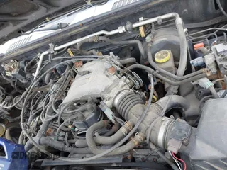 2000 Nissan Xterra XE with VIN 5N1ED28Y9YC604703, listed as a IAAI auction lot 42095801 with 250,603 mi miles. Bid and sale history available at carsss.com. Image 10.