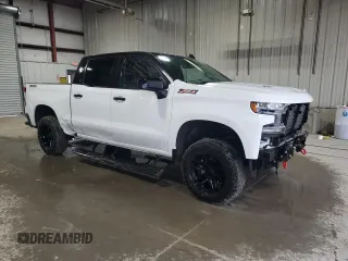 2021 Chevrolet Silverado 1500 LT Trail Boss with VIN 1GCPYFEL8MZ444404, listed as a Copart auction lot 47567215 with 10,384 mi miles and Salvage Title. Bid and sale history available at DreamBid. Image 4.