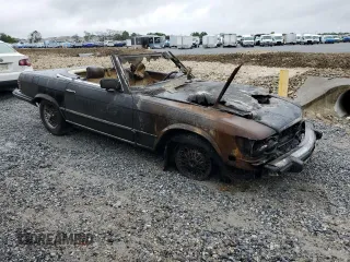 1981 Mercedes-Benz 380 SL z VIN WDBBA45A6BB008589, wystawiony jako Copart lot #52164975 z przebiegiem Nie podano mil oraz Nie do naprawy. Historia ofert i sprzedaży dostępna na DreamBid. Obrazek 4.