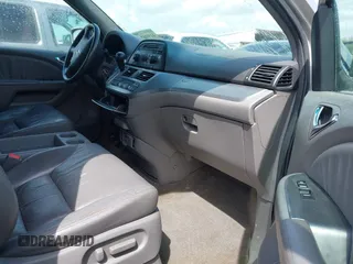 2008 Honda Odyssey EX-L with VIN 5FNRL38668B102716, listed as a IAAI auction lot 41908212 with 221,253 mi miles. Bid and sale history available at carsss.com. Image 5.