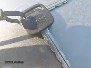 1998 Toyota Camry LE z VIN JT2BG22K4W0206938, wystawiony jako IAAI lot #42283640 z przebiegiem 153 365 mil mil oraz . Historia ofert i sprzedaży dostępna na DreamBid. Obrazek 11.