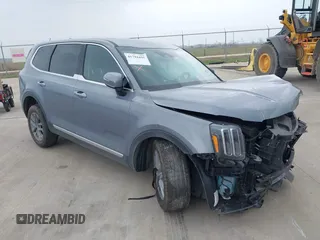 2023 Kia Telluride LX z VIN 5XYP24GC7PG331419, wystawiony jako IAAI lot #41794455 z przebiegiem 34 941 mil mil oraz . Historia ofert i sprzedaży dostępna na DreamBid. Obrazek 1.