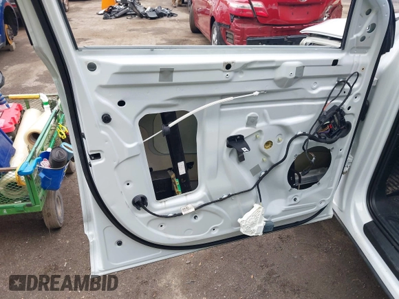 2015 Audi Q7 Premium Plus с VIN WA1LGAFE7FD027337, выставлен на аукционе IAAI как лот 42182400 с пробегом 82 269 миль миль и . История ставок и продаж доступна на DreamBid. Изображение 20.