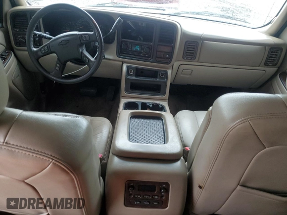 2005 Chevrolet Tahoe LS z VIN 1GNEK13T45J243248, wystawiony jako Copart lot #56886745 z przebiegiem 184 996 mil mil oraz Czysty tytuł • Clean title. Historia ofert i sprzedaży dostępna na DreamBid. Obrazek 8.