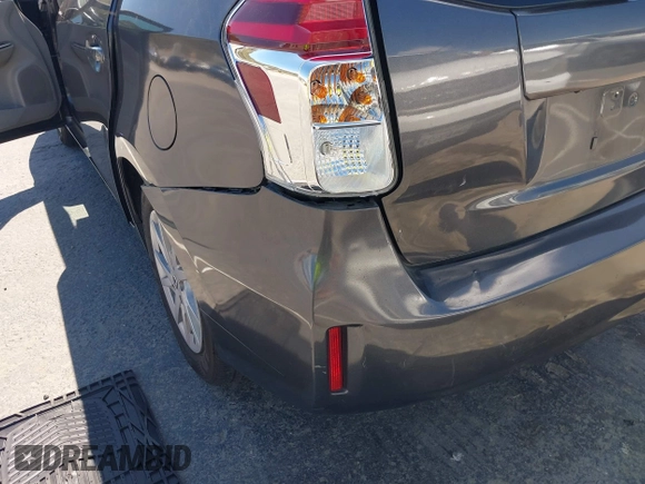 2015 Toyota Prius Two with VIN JTDZN3EU2FJ031520, listed as a IAAI auction lot 41950491 with 174,379 mi miles and . Bid and sale history available at DreamBid. Image 6.