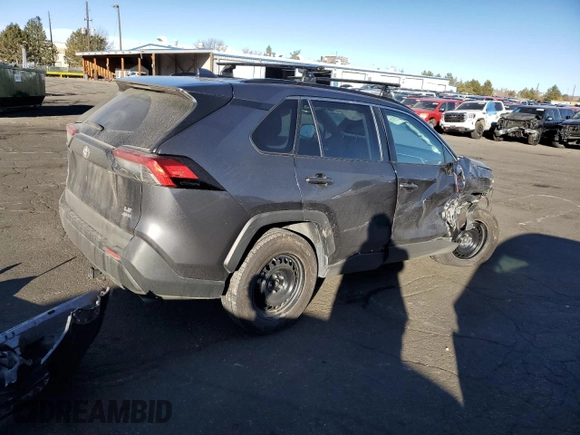 2021 Toyota RAV4 LE with VIN 2T3G1RFV9MC246602, listed as a Copart auction lot 86204174 with 42,485 mi miles and Salvage Title. Bid and sale history available at carsss.com. Image 3.