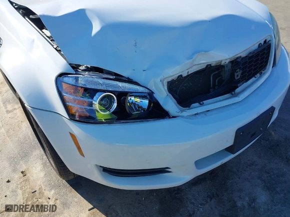 2015 Chevrolet Caprice Police Patrol Vehicle Police with VIN 6G3NS5U30FL132672, listed as a IAAI auction lot 41435425 with 164,928 mi miles. Bid and sale history available at carsss.com. Image 6.