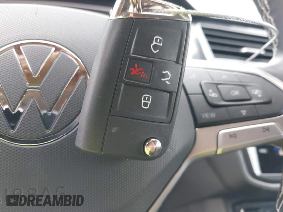 2024 Volkswagen Tiguan S z VIN 3VVRB7AX8RM111008, wystawiony jako IAAI lot #41857646 z przebiegiem 23 099 mil mil oraz . Historia ofert i sprzedaży dostępna na DreamBid. Obrazek 11.