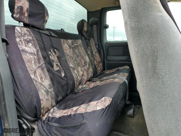 2003 Chevrolet Silverado 1500 LS with VIN 2GCEK19T731114010, listed as a Copart auction lot 49889495 with 186,877 mi miles and Clean Title. Bid and sale history available at carsss.com. Image 10.