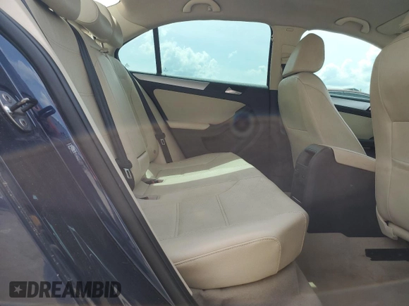 2013 Volkswagen Jetta SE с VIN 3VWBX7AJ8DM401543, выставлен на аукционе Copart как лот 58949655 с пробегом 150 674 миль миль и Чистый • Clean title. История ставок и продаж доступна на DreamBid. Изображение 10.