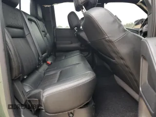 2022 Nissan Frontier Pro-4X z VIN 1N6ED1EKXNN602213, wystawiony jako Copart lot #56967775 z przebiegiem 32 937 mil mil oraz Szkody całkowita. Historia ofert i sprzedaży dostępna na DreamBid. Obrazek 10.
