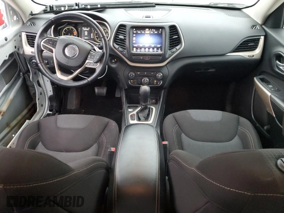 2017 Jeep Cherokee Latitude with VIN 1C4PJLCB1HW593127, listed as a Copart auction lot 48060555 with 103,834 mi miles and Clean Title. Bid and sale history available at carsss.com. Image 8.