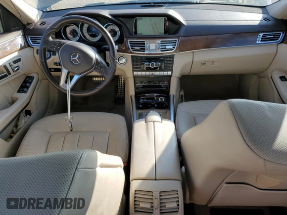 2015 Mercedes-Benz E 400 z VIN WDDHF6HB2FB160569, wystawiony jako Copart lot #63594225 z przebiegiem 123 730 mil mil oraz Szkoda całkowita • Salvage title. Historia ofert i sprzedaży dostępna na DreamBid. Obrazek 8.