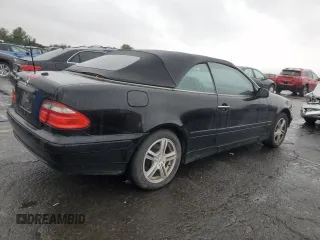 2000 Mercedes-Benz CLK 320/430 with VIN WDBLK65G7YT046952, listed as a Copart auction lot 81919584 with 131,468 mi miles and Clean Title. Bid and sale history available at DreamBid. Image 3.
