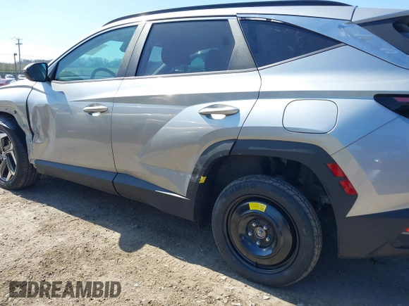 2022 Hyundai Tucson SEL with VIN 5NMJCCAE4NH078991, listed as a IAAI auction lot 41990599 with 37,384 mi miles and . Bid and sale history available at DreamBid. Image 12.